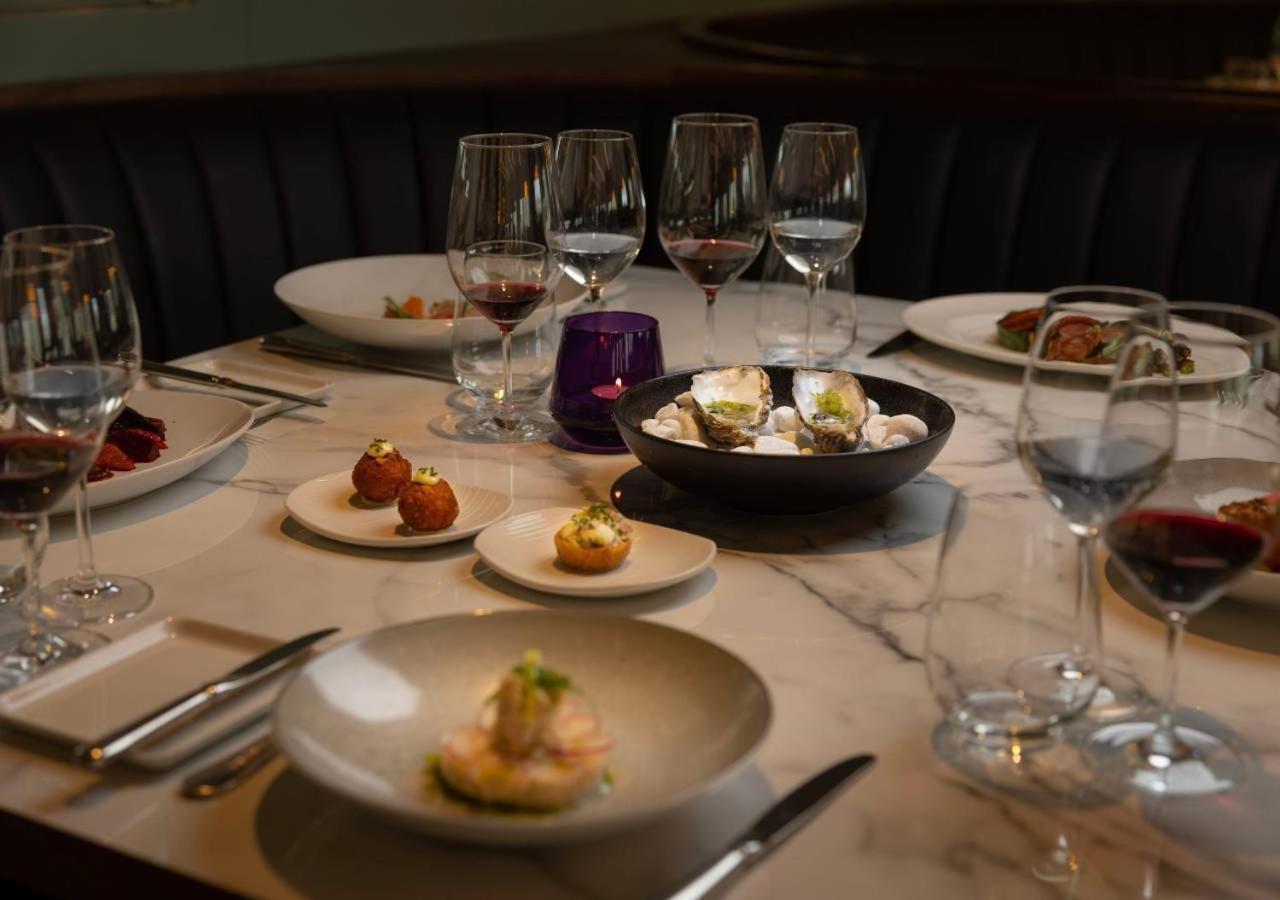The Club Hotel At Goffs ネース エクステリア 写真