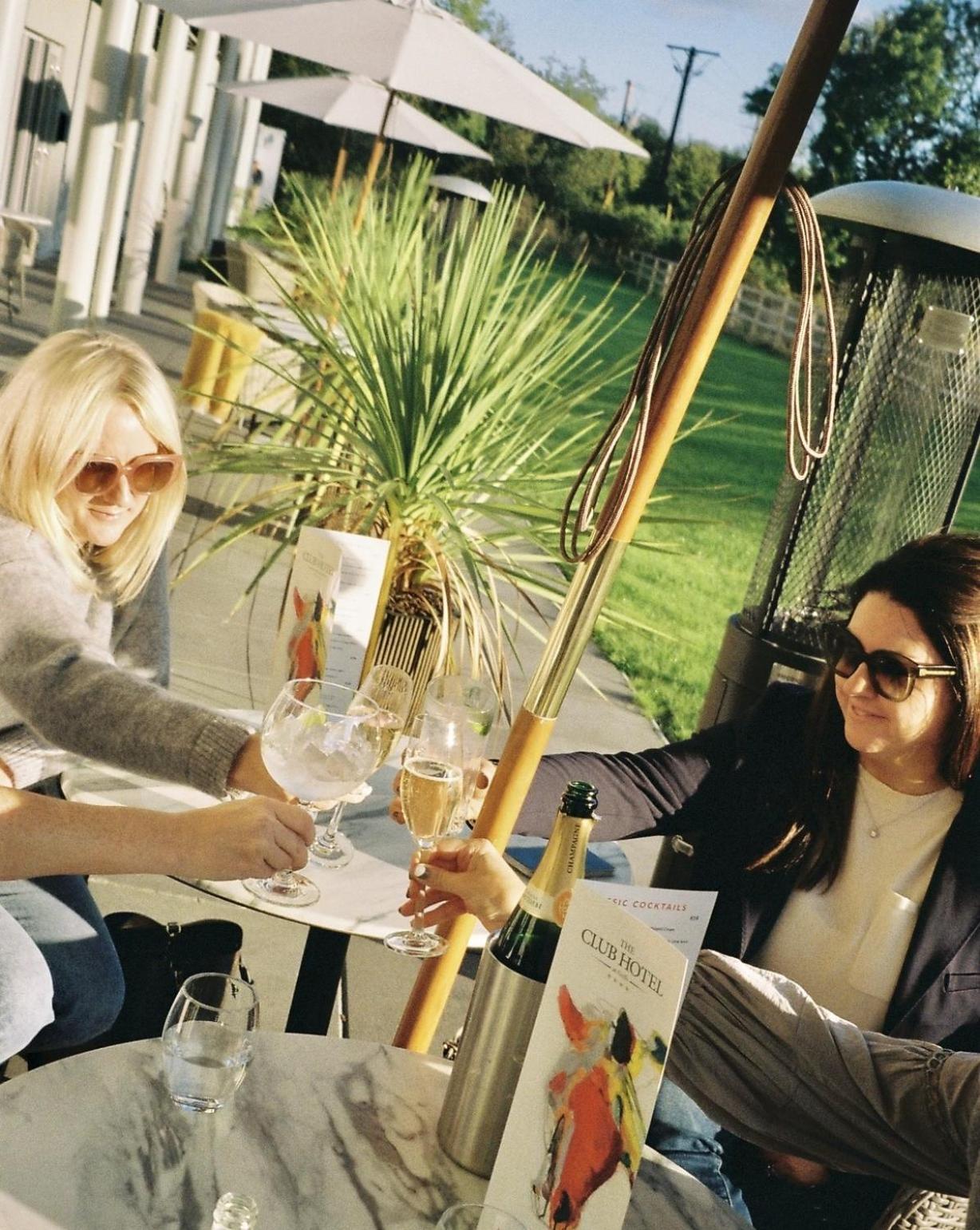 The Club Hotel At Goffs ネース エクステリア 写真